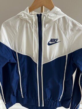 Nike Essentials Retro Windbreaker Jacket Navy White Hooded XS Lightweight